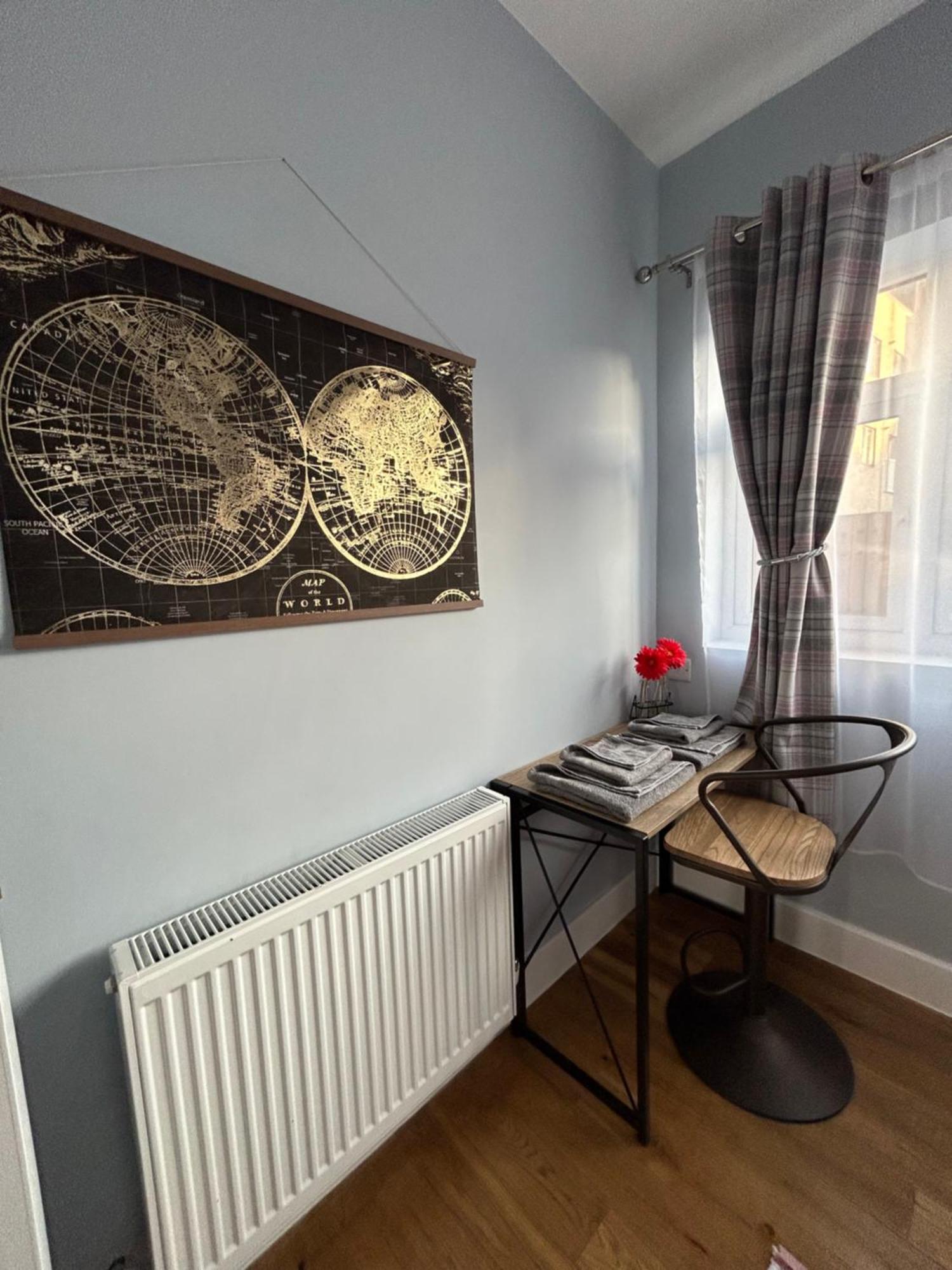 Dana'S Bungalow Horley Ngoại thất bức ảnh